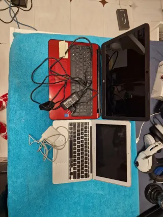 3 Portátiles (Rojo y Plata)