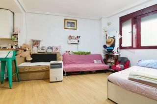 Estudio en venta en Almendrales en Madrid