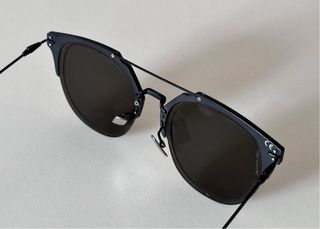 Gafas de sol Dior grises y plateadas