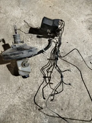 Despiece BMW E30 - Frenos ABS