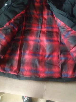 Parka acolchada de 52% plumas . Mujer Talla M