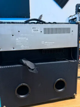 Ampeg Rocket Bass B200R