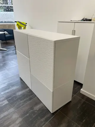 Armario moderno blanco