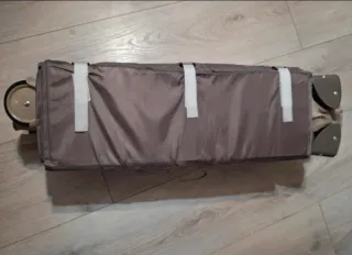 Cuna de viaje plegable con cambiador