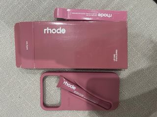 Funda Rhode + Bálsamo Labial Rosa iPhone
