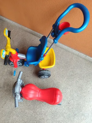 Triciclo y correpasillos Feber