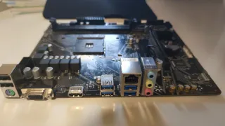 Placa Base Gigabyte A520M K V2