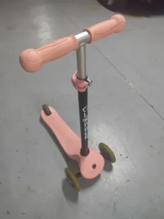 Patín Globber rosa 3 ruedas