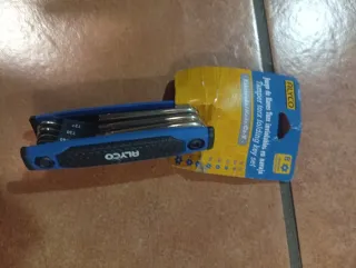 Lote de alicates,y mas