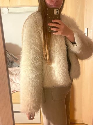 Chaqueta de pelo blanca Talla S