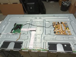 laminas y metacrilatos de Samsung QU65Q67BAU