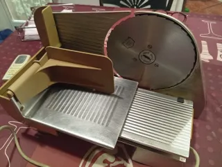 Cortador de fiambre eléctrico