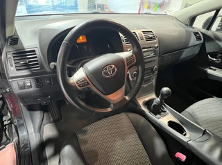 Toyota Avensis 120D Advance (2011) - Muy cuidado