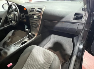 Toyota Avensis 120D Advance (2011) - Muy cuidado