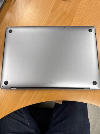 MacBook Pro 16 i7 16GB RAM 512GB SSD 5300M 4GB