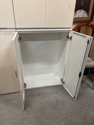 Taquilla metálica blanca