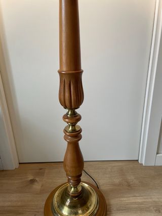 Lampada da terra vintage in legno e metallo