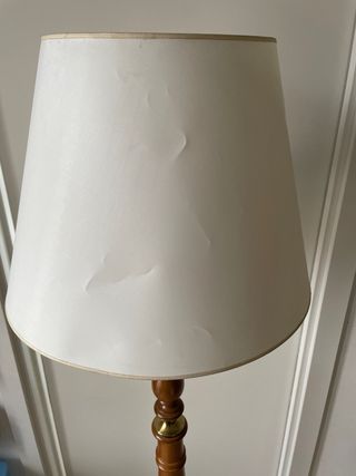 Lampada da terra vintage in legno e metallo