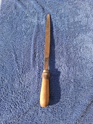 Lima per ferro con manico in legno