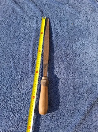 Lima per ferro con manico in legno