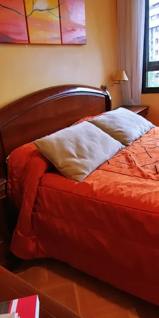 Dormitorio madera maciza cerezo