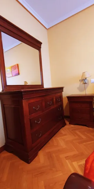 Dormitorio madera maciza cerezo