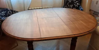 Mesa de comedor redonda de teca