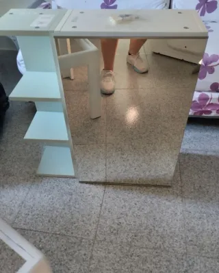 Armario de baño con espejo
