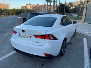 Lexus IS300H, F-sport edition