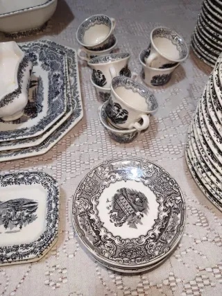 Vajilla La Cartuja de Sevilla Porcelana