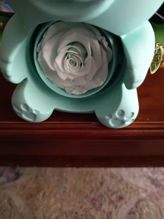 Osito azul con colgante de corazón