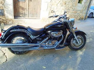 Suzuki Intruder VL800 Custom