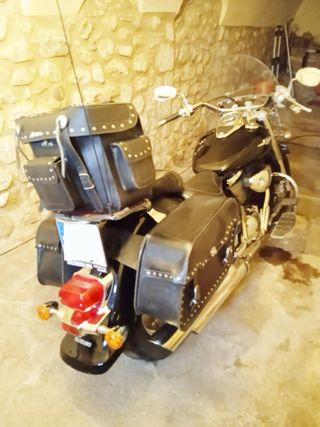 Suzuki Intruder VL800 Custom