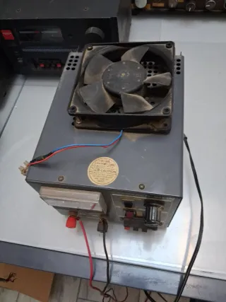 Fuente de Alimentación DC DENS PS-304II