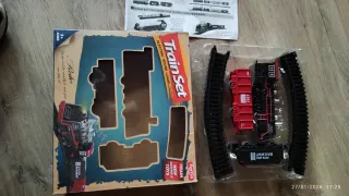 Tren de juguete nuevo