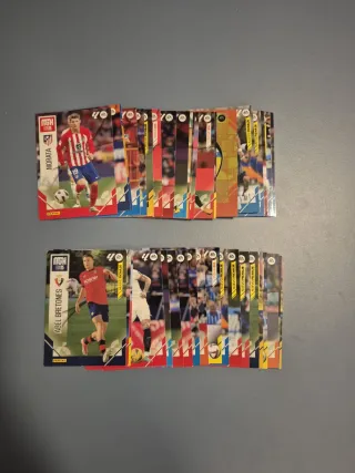Lote enorme de cromos de futbol