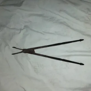 Pinzas o tenazas antiguas