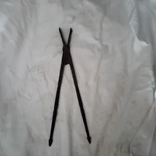 Pinzas o tenazas antiguas