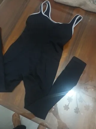 Mono largo gimnasio negro