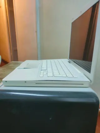 MacBook Blanco para piezas