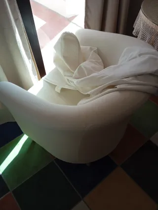 Sillón/Puff Blanco de Tela