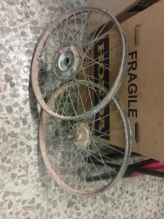 Llantas Guzzi Hispania (2 unidades)