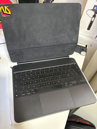 Magic Keyboard iPad Pro 13 Negro