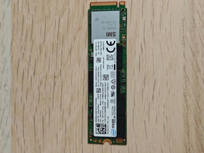 Adaptador M.2 NVMe a usb con disco m.2 256gb afbeelding 4