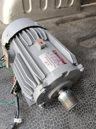 Motor Trifásico 2.2 kW 3HP SUPER LINE