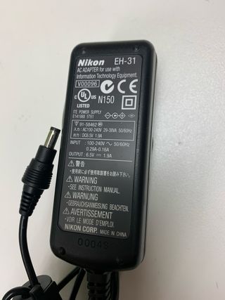 Alimentatore Nikon EH-31 per fotocamera digitali