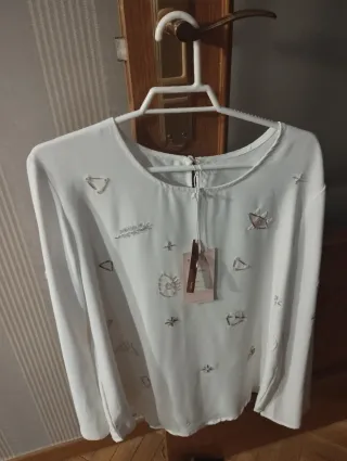 Blusa blanca joya