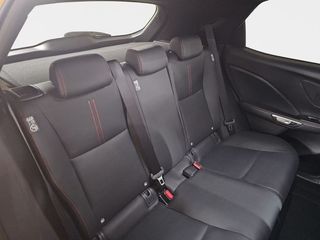 Lexus LBX 1.5 136cv HEV Emotion+