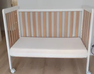 Cuna Nordika con colchón (MUY REBAJADO)