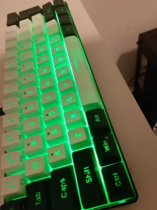 Teclado Gaming RGB Negro y Morado